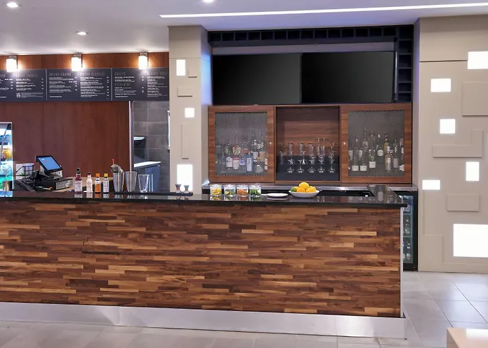 Courtyard By Marriott Jackson